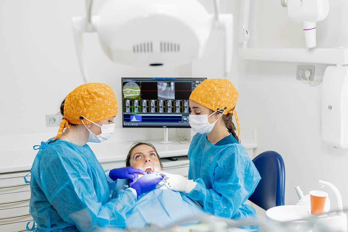 implantes-dentales-vitoria